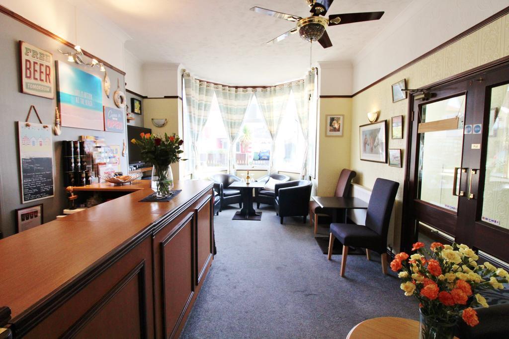 Maluth Lodge Great Yarmouth Esterno foto