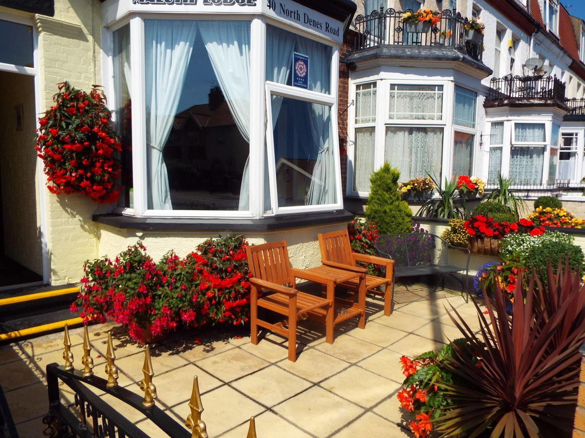 Maluth Lodge Great Yarmouth Esterno foto
