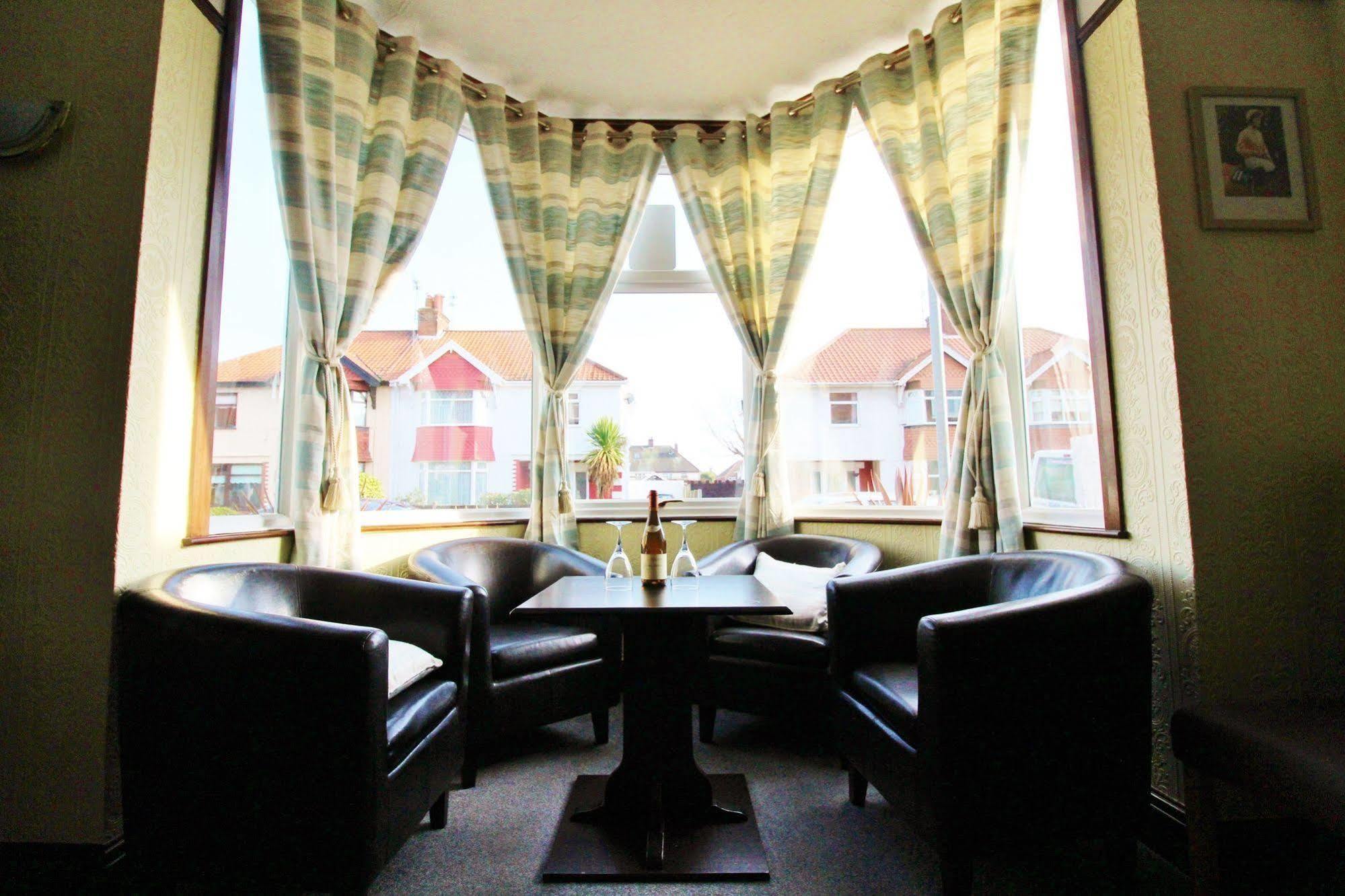 Maluth Lodge Great Yarmouth Esterno foto